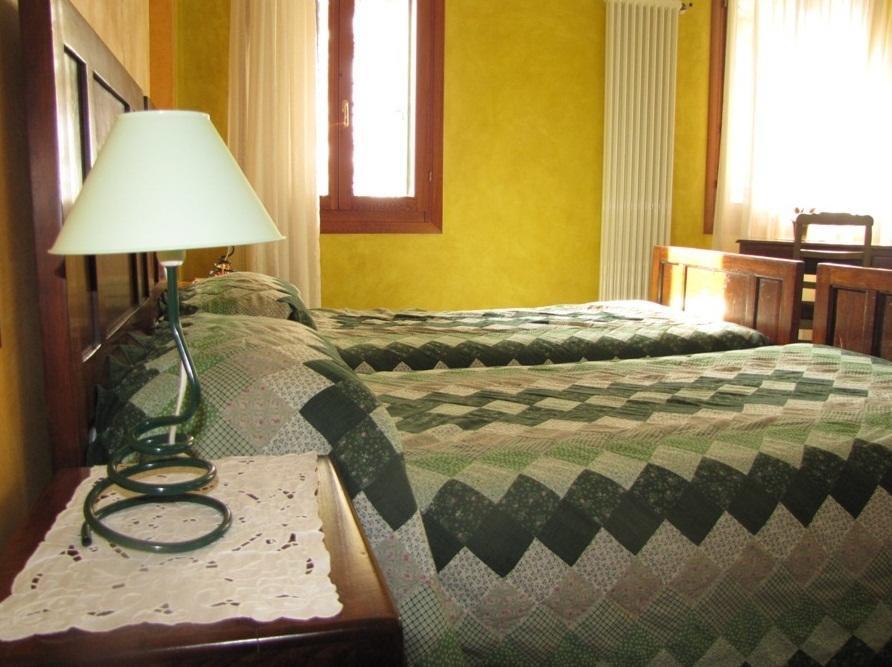 בורסו דל גראפה Locanda Alla Posta מראה חיצוני תמונה