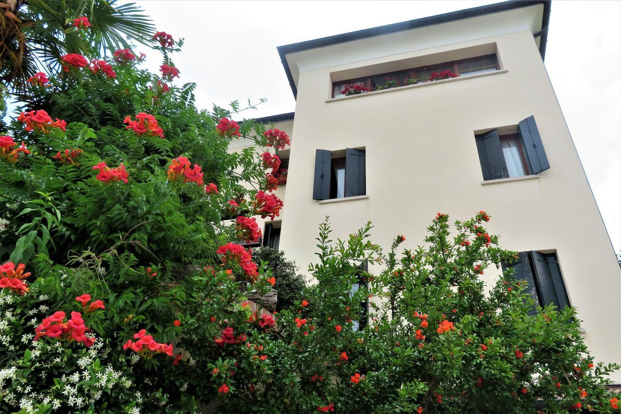 בורסו דל גראפה Locanda Alla Posta מראה חיצוני תמונה