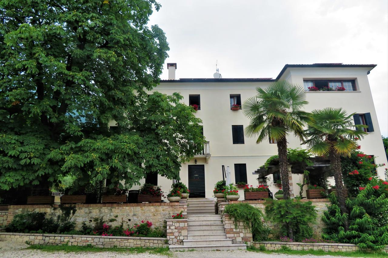 בורסו דל גראפה Locanda Alla Posta מראה חיצוני תמונה