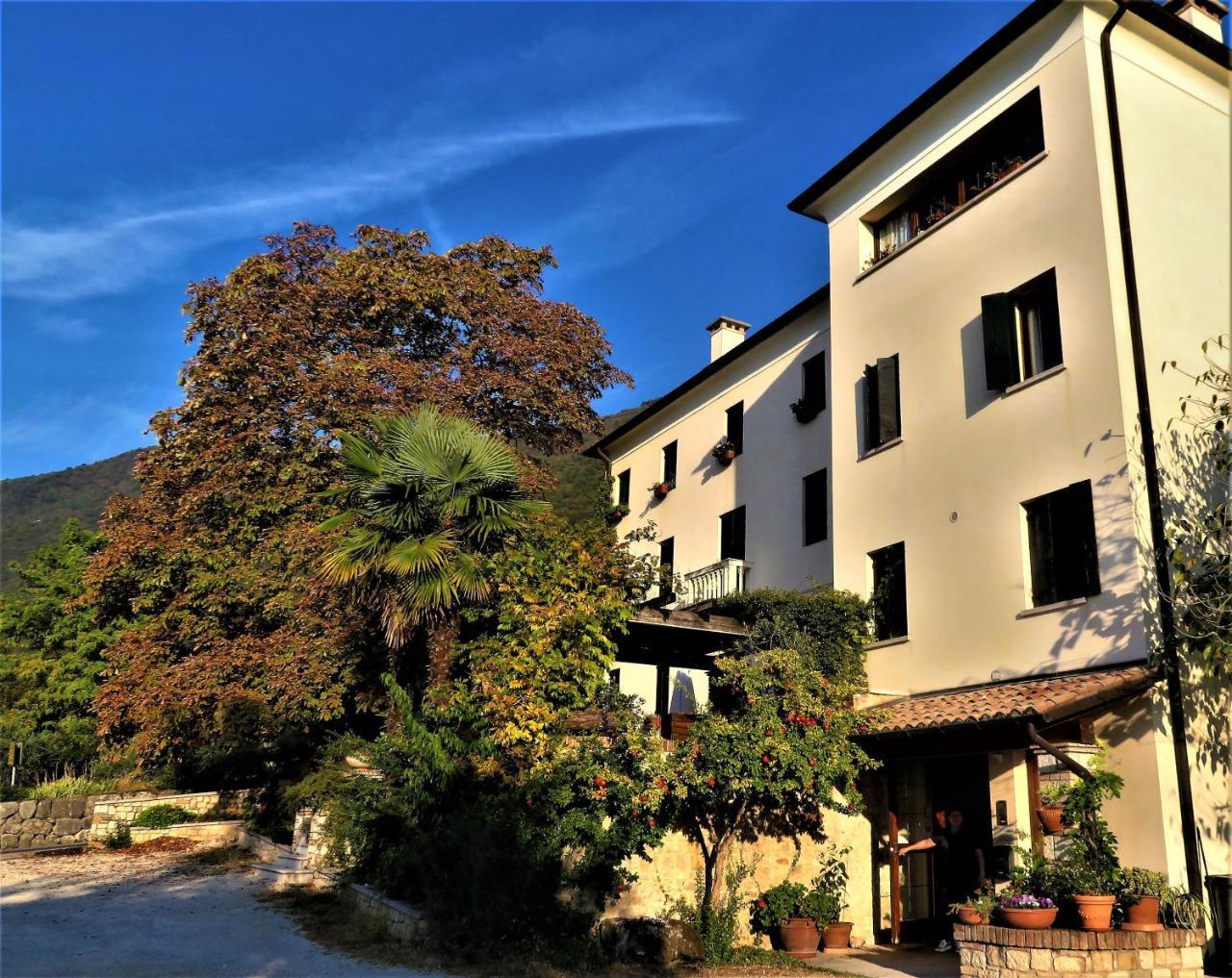 בורסו דל גראפה Locanda Alla Posta מראה חיצוני תמונה